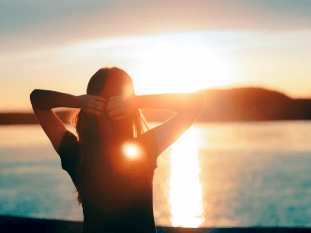 女性経営者のための悩み相談花読みセージ自尊心やさしさが巡り 自分自身を支えていくことを描いた セージの物語と 経営者向けカウンセリング